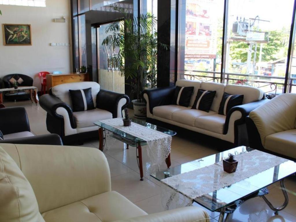 Hotel Dynasty Tarakan Exterior photo