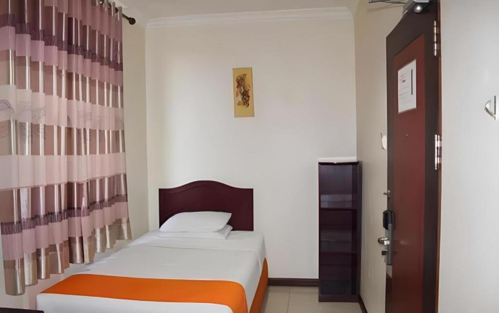Hotel Dynasty Tarakan Exterior photo