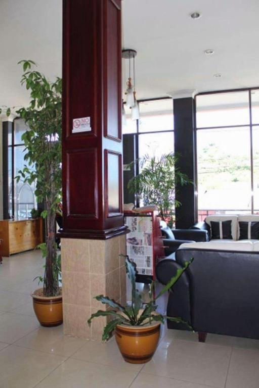 Hotel Dynasty Tarakan Exterior photo