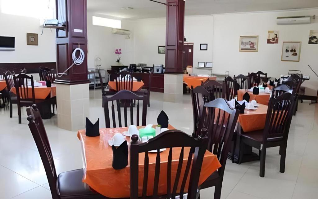 Hotel Dynasty Tarakan Exterior photo