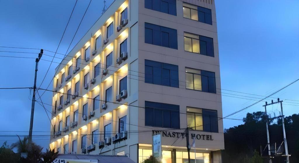 Hotel Dynasty Tarakan Exterior photo